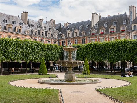 place des vosges yves saint laurent|victor hugo place des vosges.